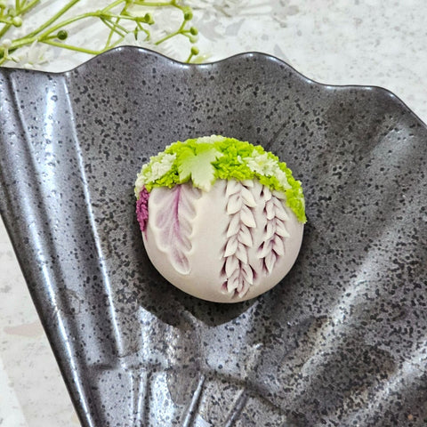 Autumn in Bloom: Nerikiri Wagashi Workshop by Vinna Christina (#VNA002)