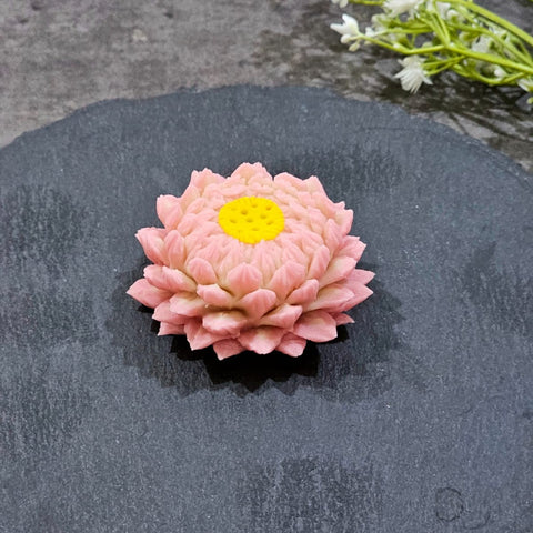 Autumn in Bloom: Nerikiri Wagashi Workshop by Vinna Christina (#VNA002)