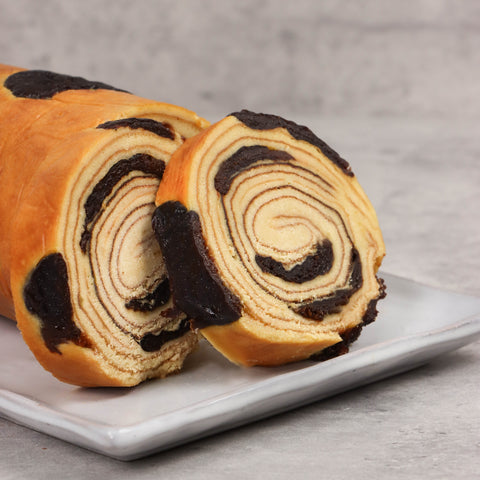 Prune Lapis Roll Cake (#MASTSV0016)