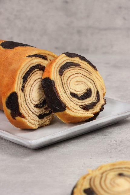 Prune Lapis Roll Cake (#MASTSV0016)