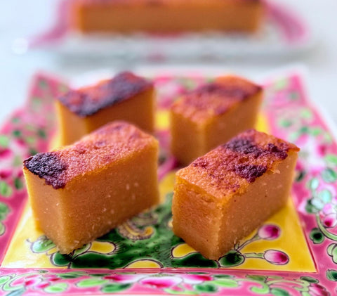 The Art of Making Nyonya Kueh Kueh: Bingka Ubi & Kueh Dadar (#CHETSV0013)