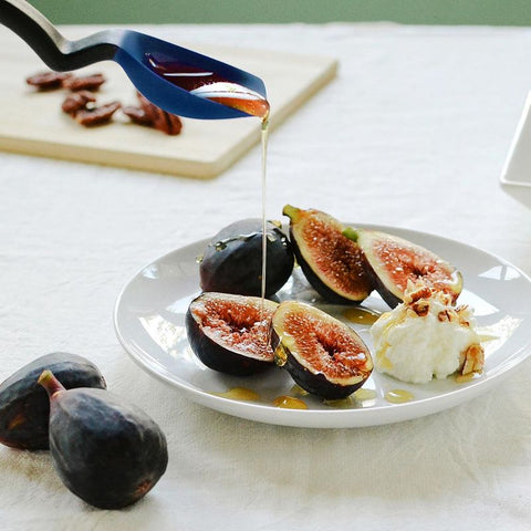 BLUE SIT-UP MINI SILICONE SPOON (#102185)