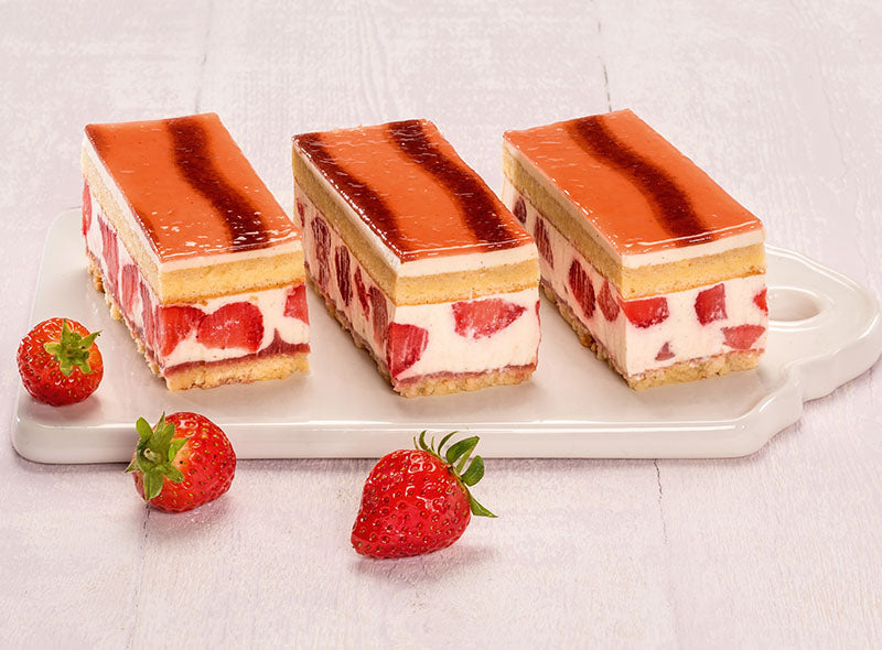 INDIVIDUAL STRAWBERRY CAKE 1PC X 100G (