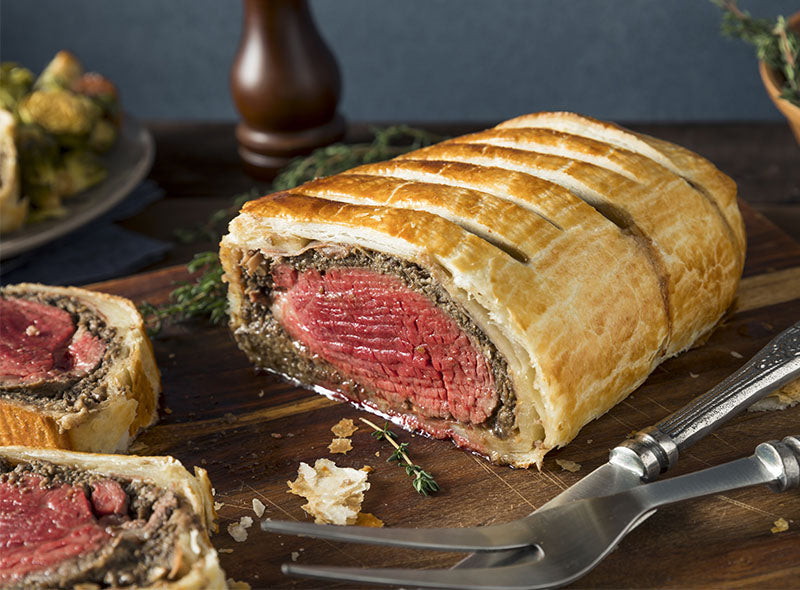 BEEF WELLINGTON W MUSHROOM AND TRUFFLE SAUCE 1.4KG (