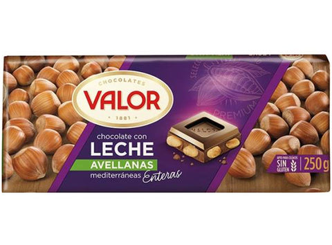 MILK CHOCOLATE WITH HAZELNUTS 250G (#121001)