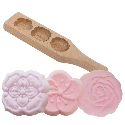 FLOWER WOONDEN MOONCAKE MOULD 30G (#68173)