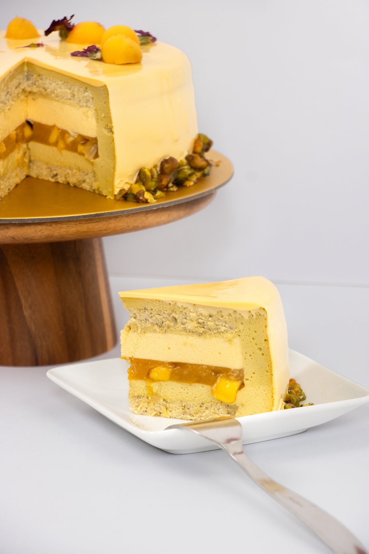Mango Pistachio Cake + Pan de Chocolate (
