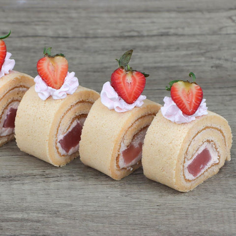 Strawberry Yakult Jelly Roll Cake & Pandan Ondeh Ondeh Roll Cake (#CHERMAINESYJ)