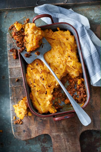 Chicken Shepherd’s Pie & Apple Crumble Pie (